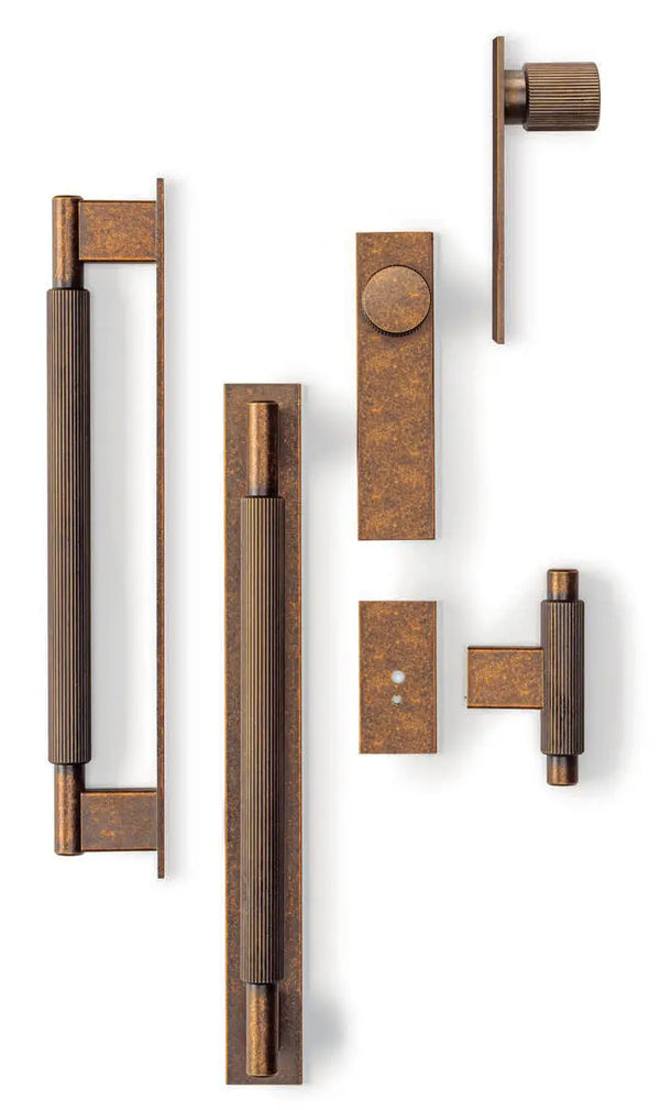 Buton mobilier Viefe Arpa Plate, alamă rustică, 70 × 25 mm