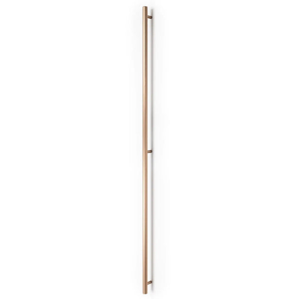 Mâner lung Viefe Boto, alamă cava periată, 1026 mm (interax 960 mm)