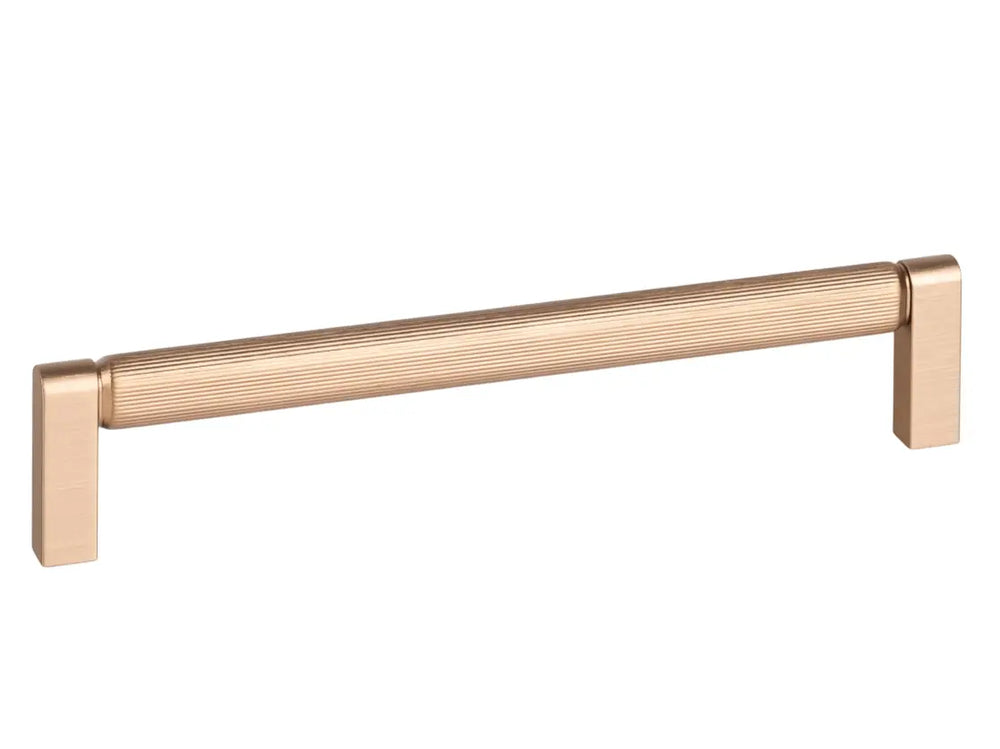 Mâner mobilier Viefe Brooklyn, alamă cava periată, 170 mm (interax 160 mm)