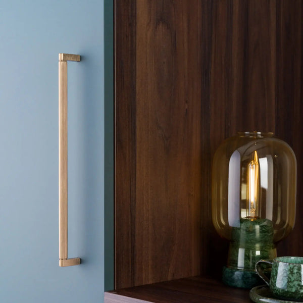 Mâner mobilier Viefe Brooklyn, alamă cava periată, 330 mm (interax 320 mm) - imagine 2