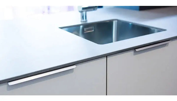 Mâner mobilier Viefe Cruve, oțel inoxidabil, 400 mm (interax 320 mm)