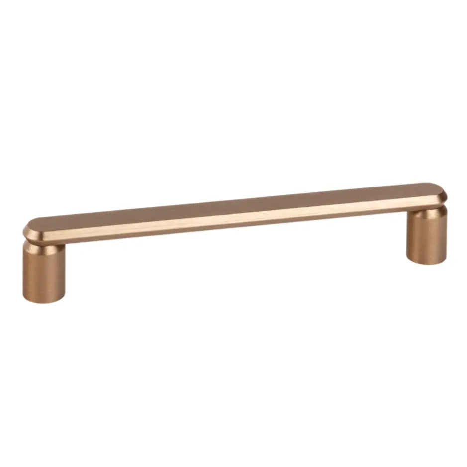 Mâner mobilier Viefe Fase, alamă cava periată, 177 mm (interax 160 mm)