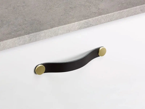 Mâner mobilier Viefe Flexa, negru și alamă, 150 mm (interax 128 mm)