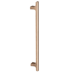 Mâner mobilier Viefe Hinoki Big, alamă cava periată, 500 mm (interax 416 mm)