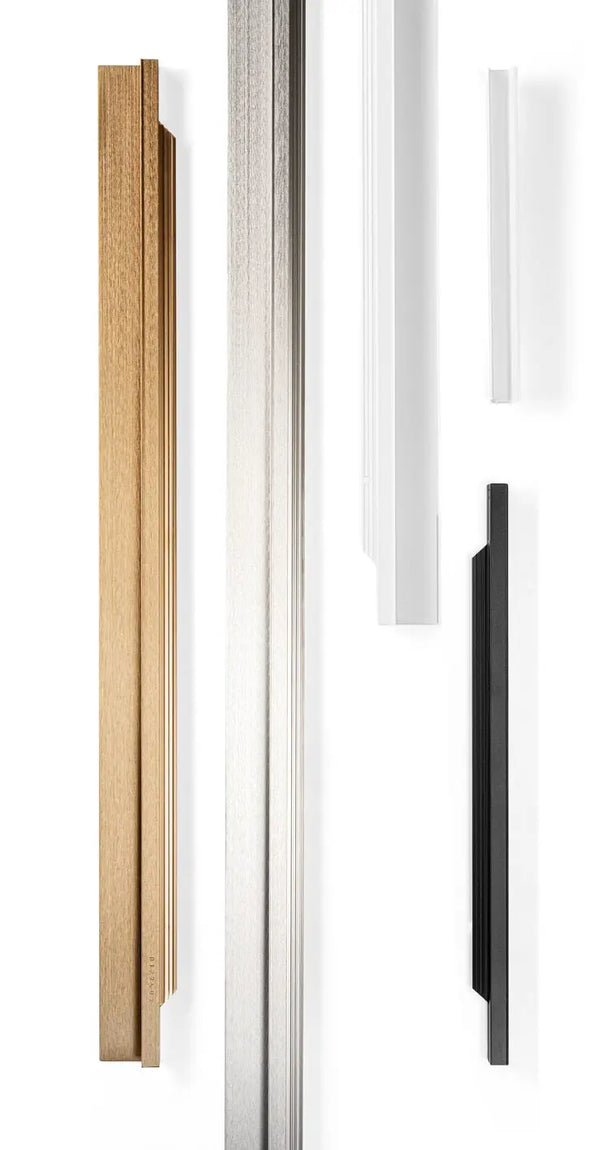 Mâner mobilier Viefe Jey, alamă cava periată, 497 mm