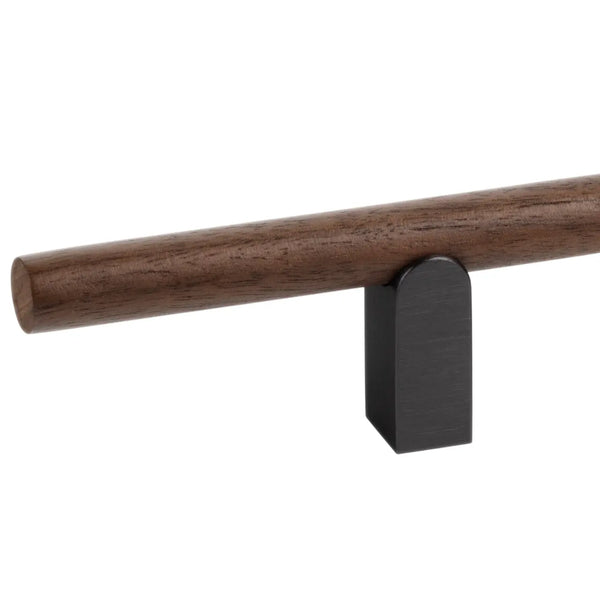 Mâner mobilier Viefe Kumo Wood, nuc și negru titan, 480 mm (interax 320 mm)