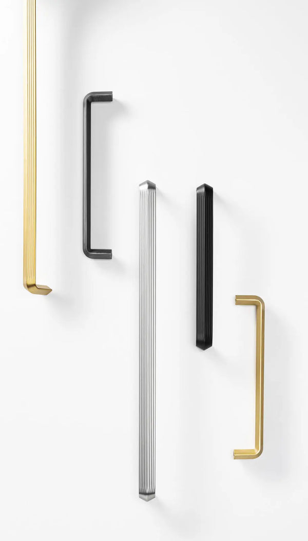 Mâner mobilier Viefe Lines, negru mat, 330 mm (interax 320 mm)