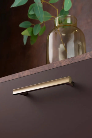 Mâner mobilier Viefe Moon, alamă cava periată, 353 mm (interax 320 mm) - imagine 3