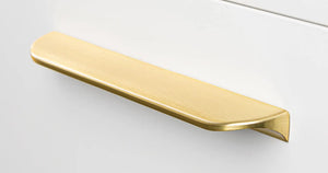 Mâner mobilier Viefe Nick, alamă periată, 178 mm (interax 160 mm)