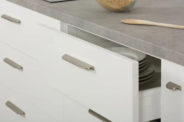 Mâner mobilier Viefe Nick, nichel periat, 50 mm (interax 32 mm) - imagine 2