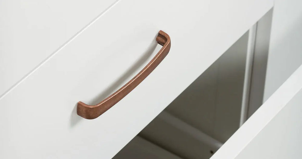 Mâner mobilier Viefe Orion, cupru antichizat, 136 mm (interax 128 mm)