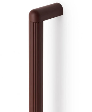 Mâner mobilier Viefe Riss Mini, roșu volcano, 335 mm (interax 320 mm)