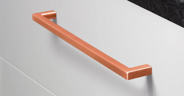 Mâner mobilier Viefe U, cupru periat, 200,5 mm (interax 192 mm)