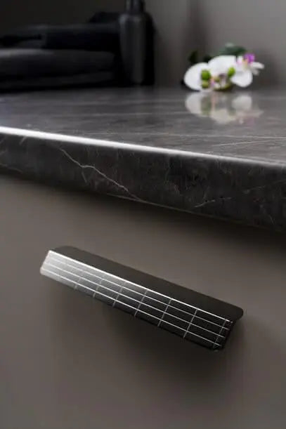 Mâner mobilier Viefe Wallace, nichel negru lustruit, 210 mm (interax 128 mm) - imagine 2