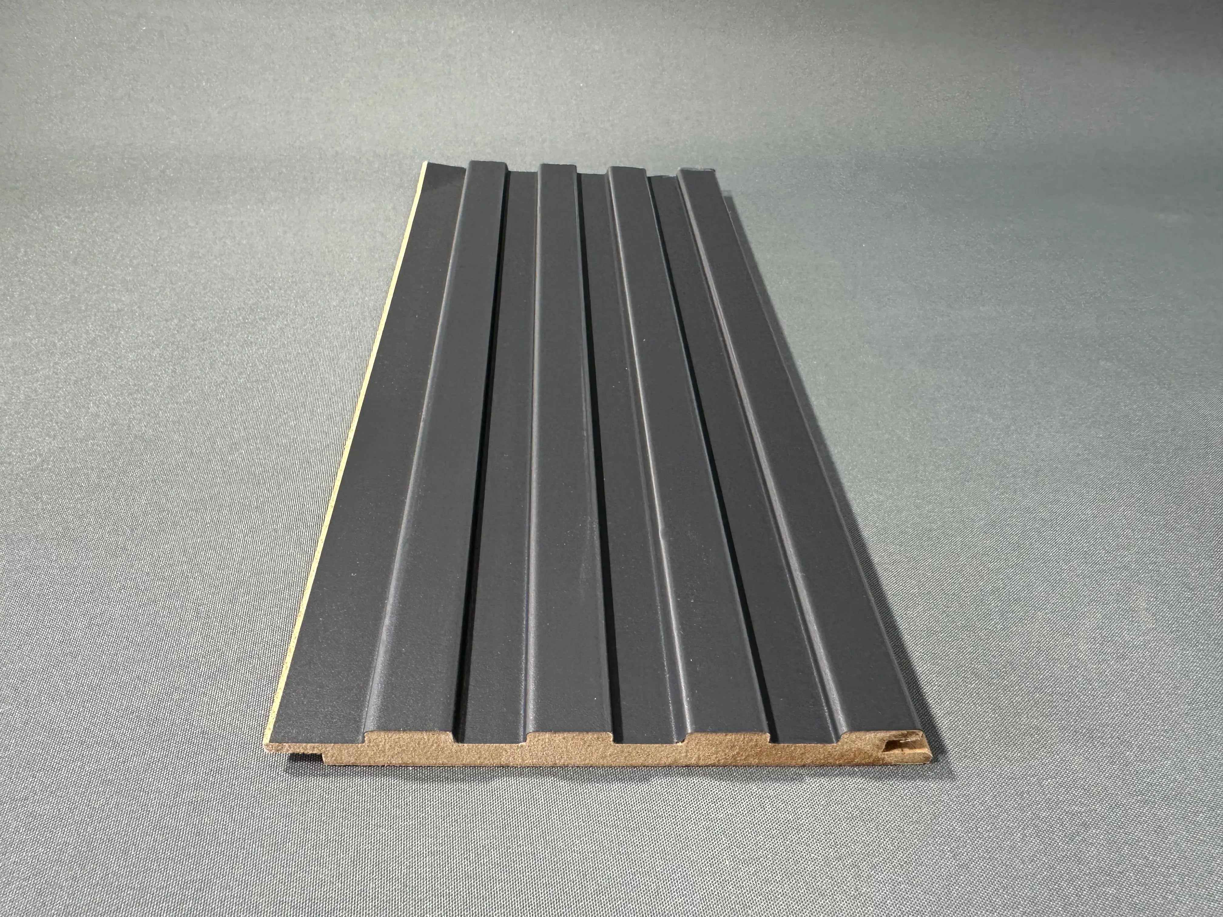 Riflaj din MDF - KORK ANTHRACITE 12 x 137 x 2800 mm lussoline