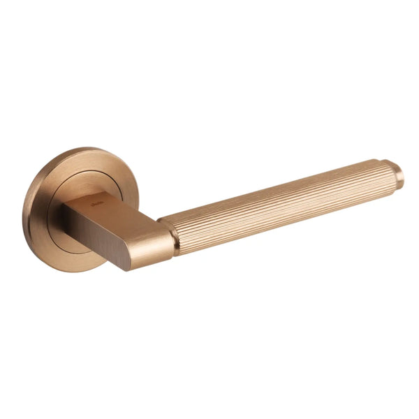 Set mâner ușă interior Viefe Brooklyn, alamă cava periată, 149 mm