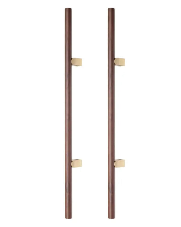 Set mânere spațiale duble Viefe Kumo Wood Big One, nuc și alamă periată, 1596 mm (interax 1056 mm)