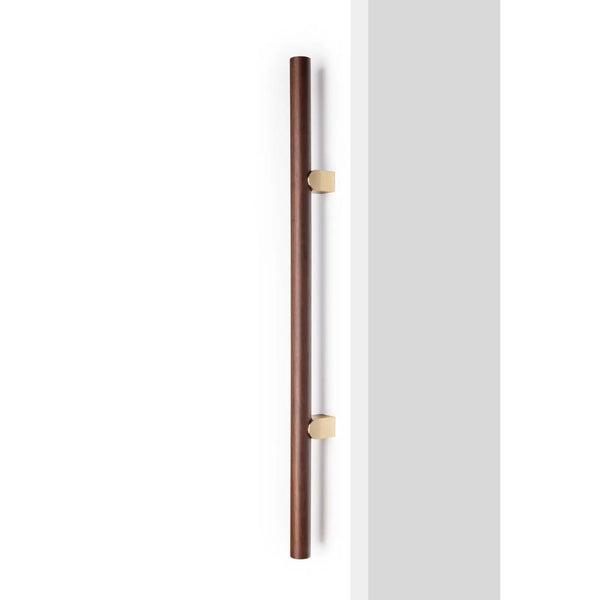 Set mânere spațiale duble Viefe Kumo Wood Big, nuc și alamă periată, 610 mm (interax 320 mm) - imagine 2