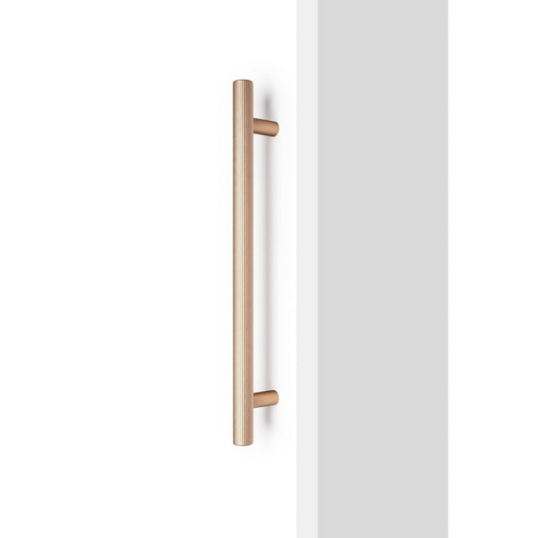 Mâner mobilier Viefe Boto Big, alamă cava periată, 418 mm (interax 320 mm) - imagine 3